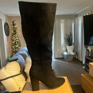 Suede man made, over the knee, wide calve boots!